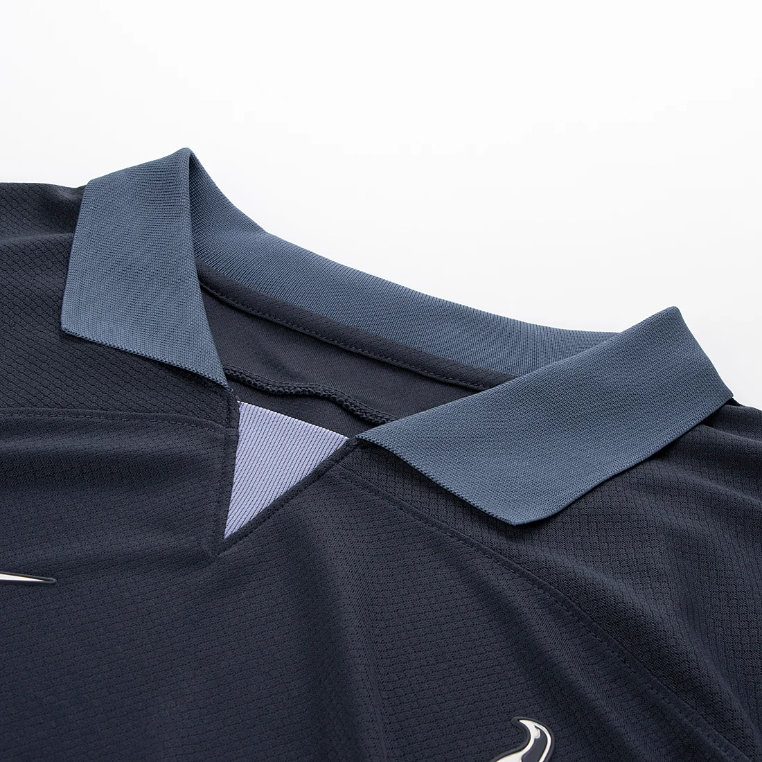 Sampel Open V-Polo Collar